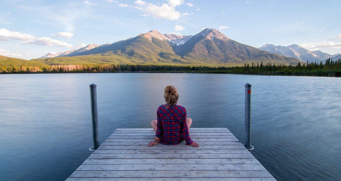 jetty, woman, sitting-1834801.jpg